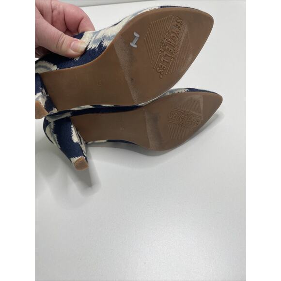 Women’s Seychelles Fabric Heels‎ SIZE 9 Anthropologie Aztec Blue Shoes Pumps - Picture 10 of 15